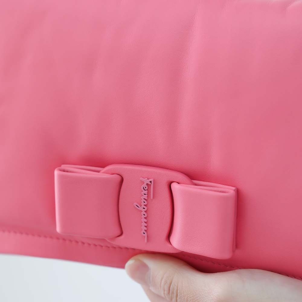 新品 FERRAGAMO フェラガモ 22 0287 755412 VIVA BOW ミニバッグ