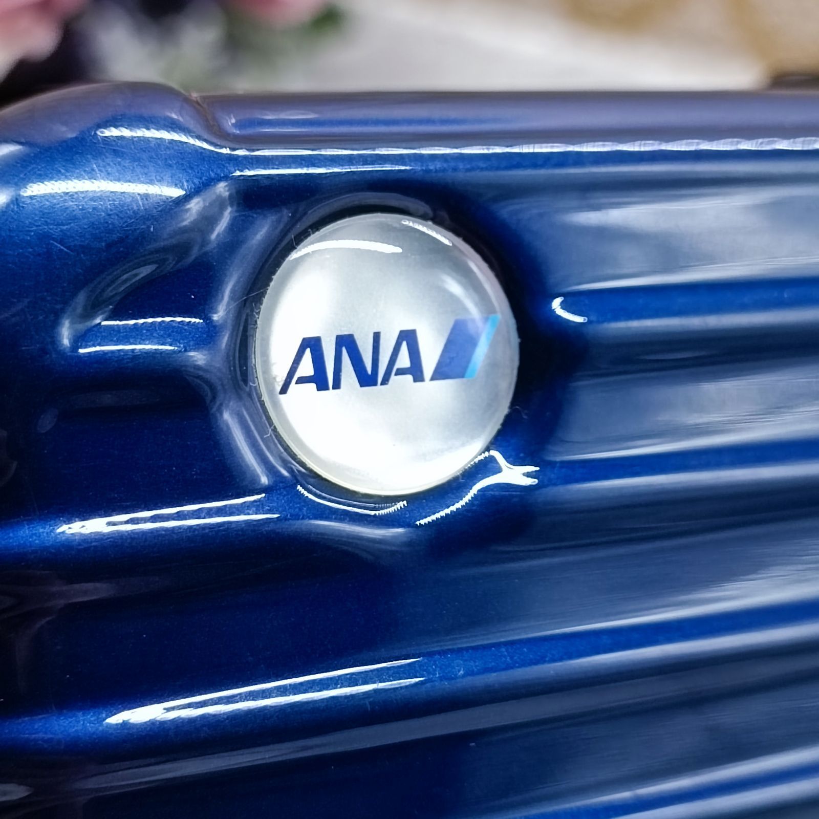 ANA×RIMOWA ファーストクラス アメニティポーチ T'のコットンベロアのアメニティポーチが ANA国際線ファースト