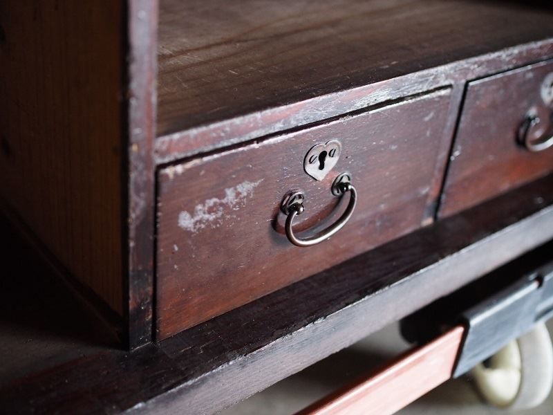 １０升の古い飾り棚