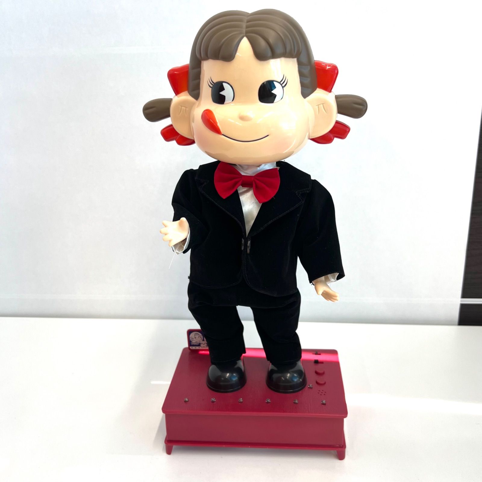 481068】 FUJIYA 不二家 ダンシング＆メッセージ ペコちゃん 人形 箱