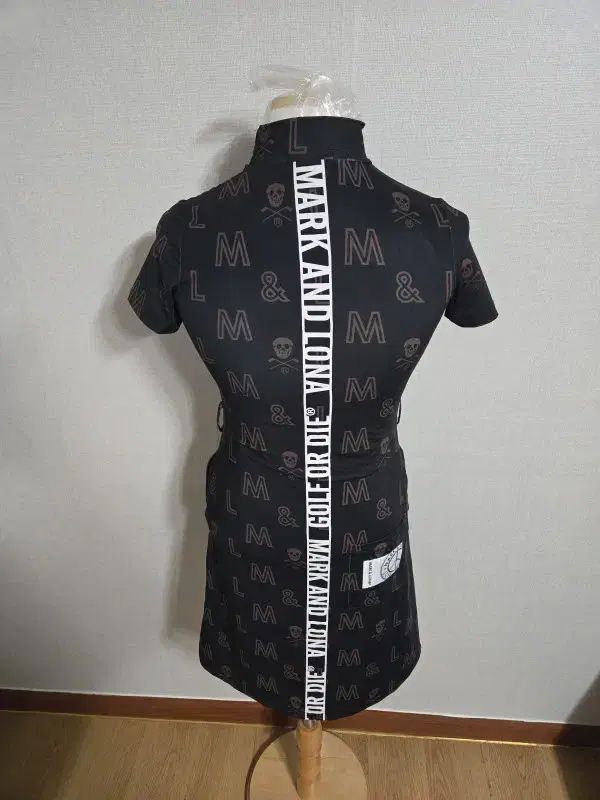 MARK - LONA マークアンドロナ ゴルフワンピース 傷なしA