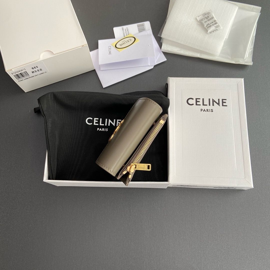 美品CELINE トリオンフ 折り財布