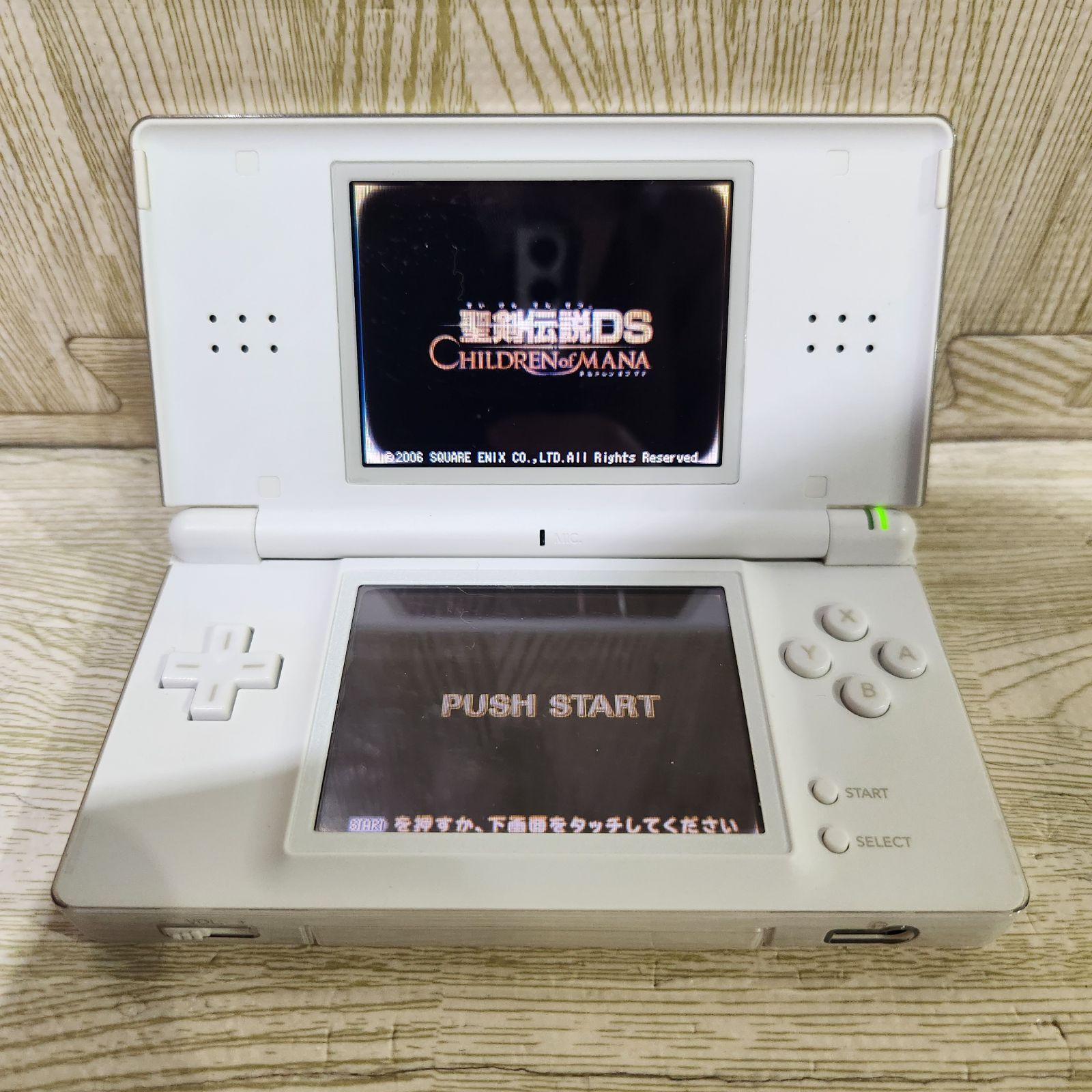 人気を誇る Nintendo クリスタルホワイト- ds ニンテンド-DS LITE Lite ...