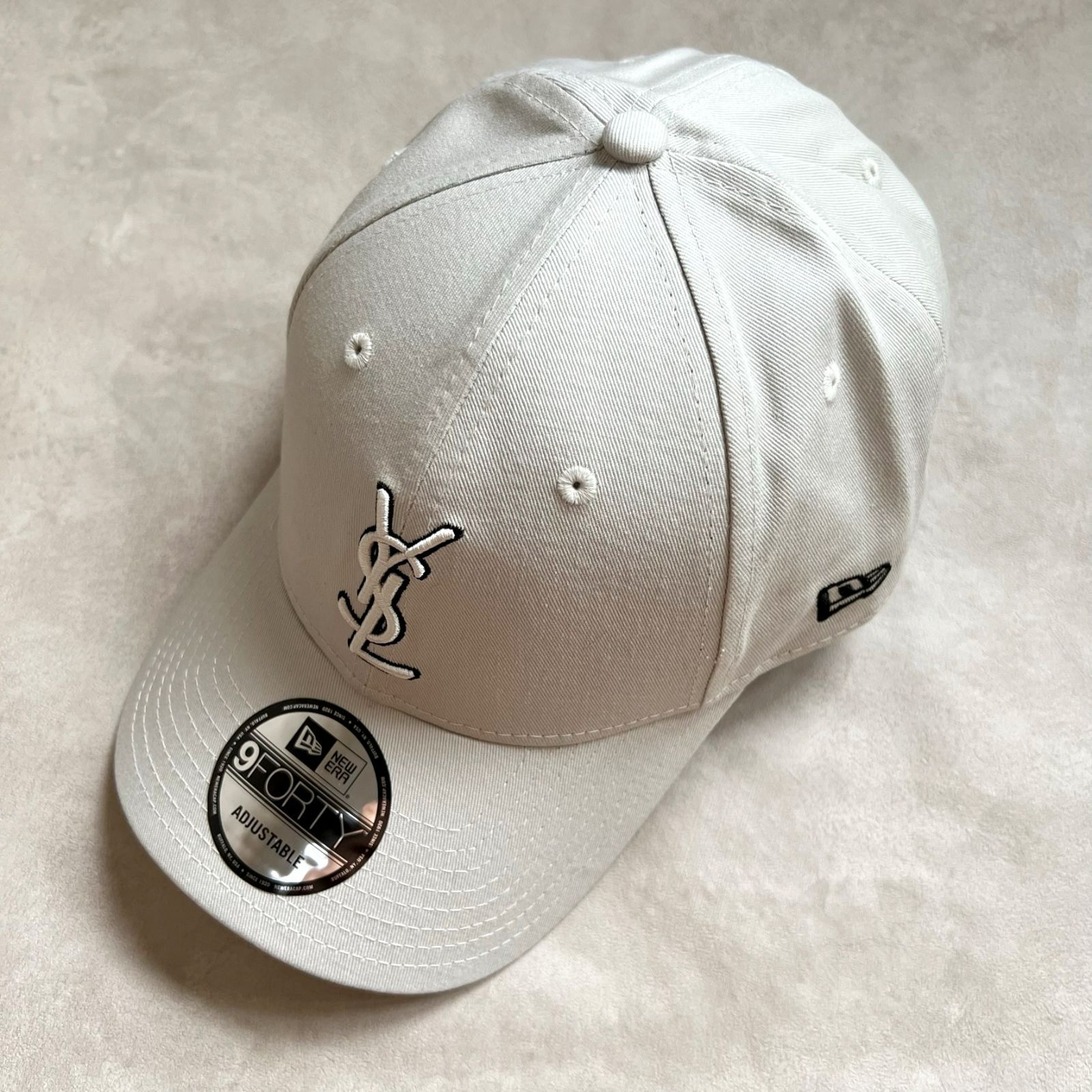 海外限定品☆Saint Laurent × New Era コラボキャップ-