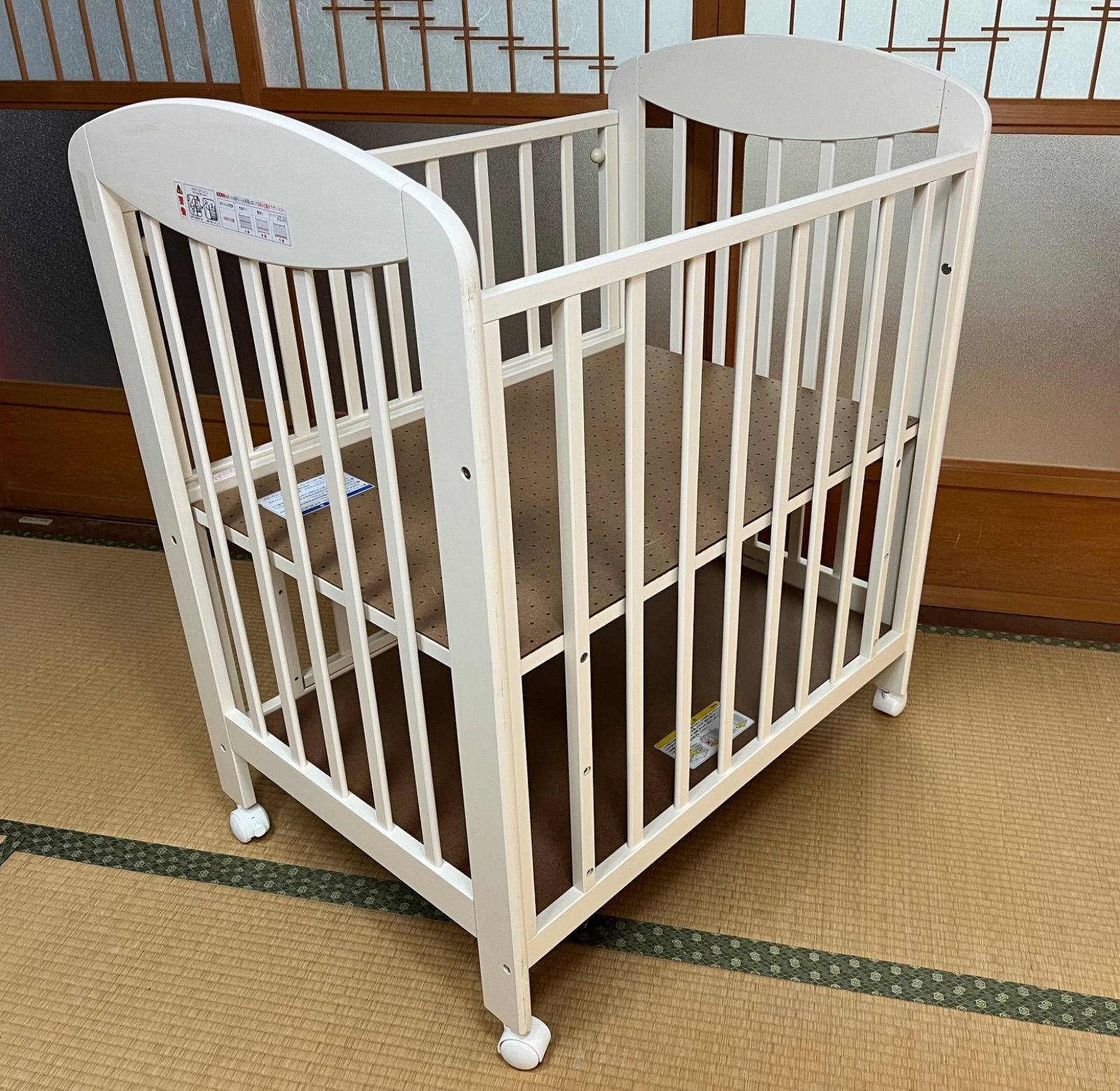 カトージ ベビーベッドミニ プチバニラ