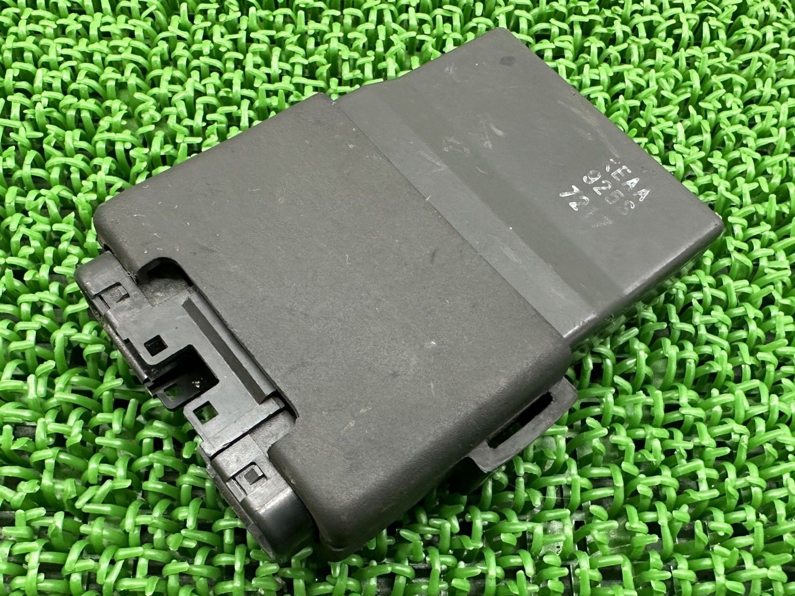 ホーネット250 イグナイター ホンダ 純正 バイク 部品 MC31 CDI スパークユニット 機能的問題なし ケース付き wR
