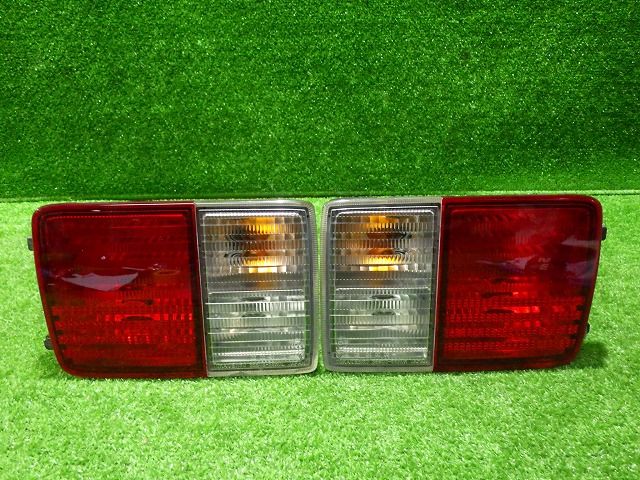 スズキ エブリィ〘DA17V/DA64V〙純正 テールランプ 左右セット スズキ 純正 エブリィ 《 DA17V 》 右テールランプ 35650-68H00