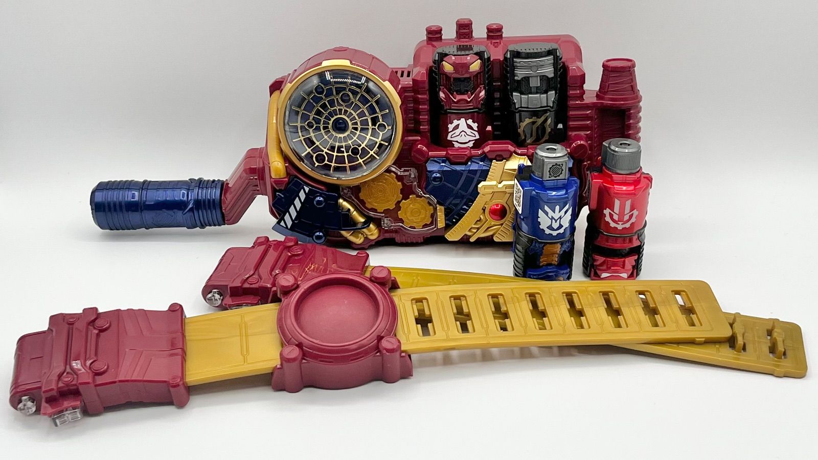 割引券配布中】仮面ライダービルド 仮面ライダークローズ 仮面