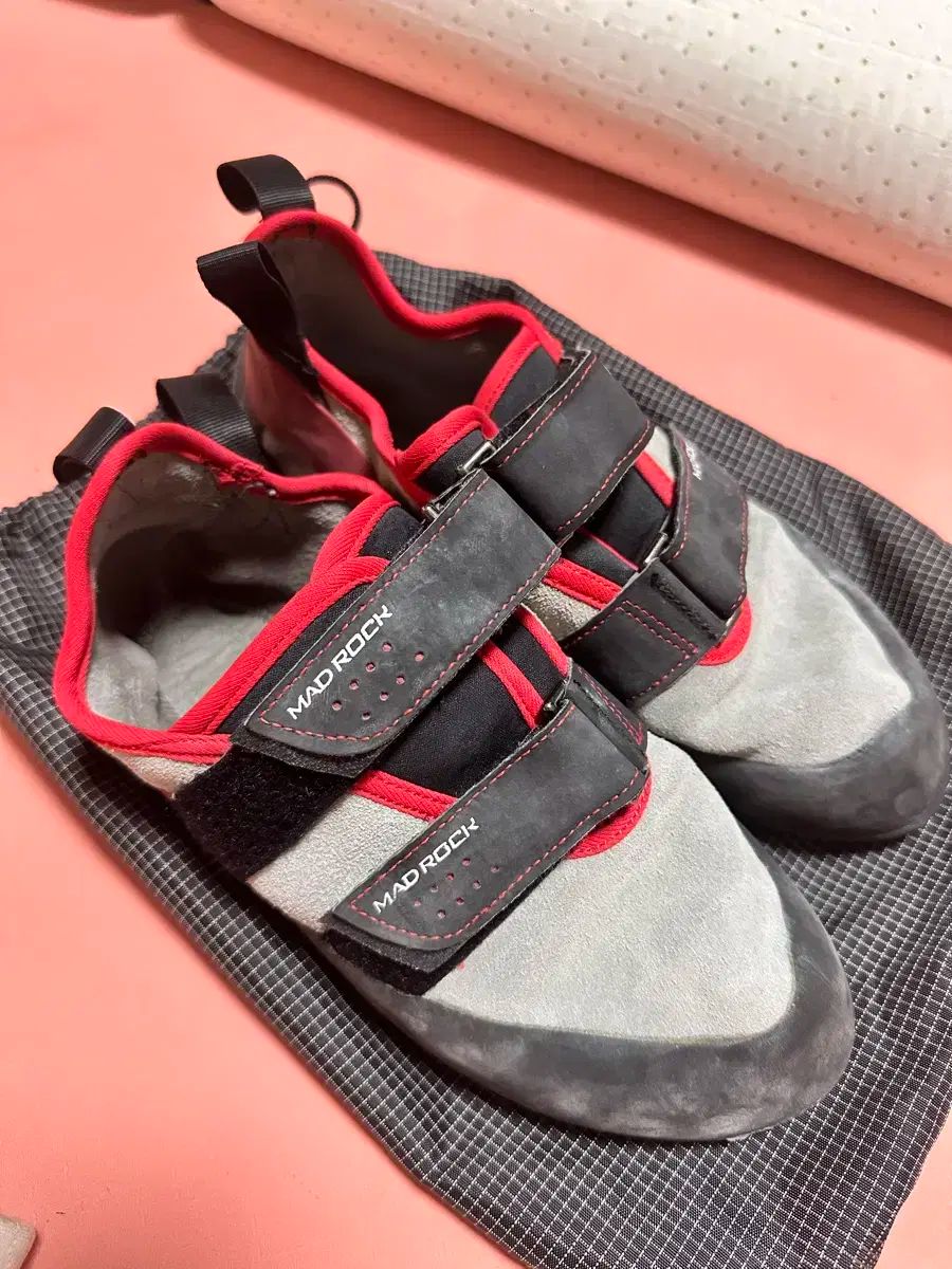 マッドロック ロッククライミングシューズ クライミングシューズ サイズ EUR40