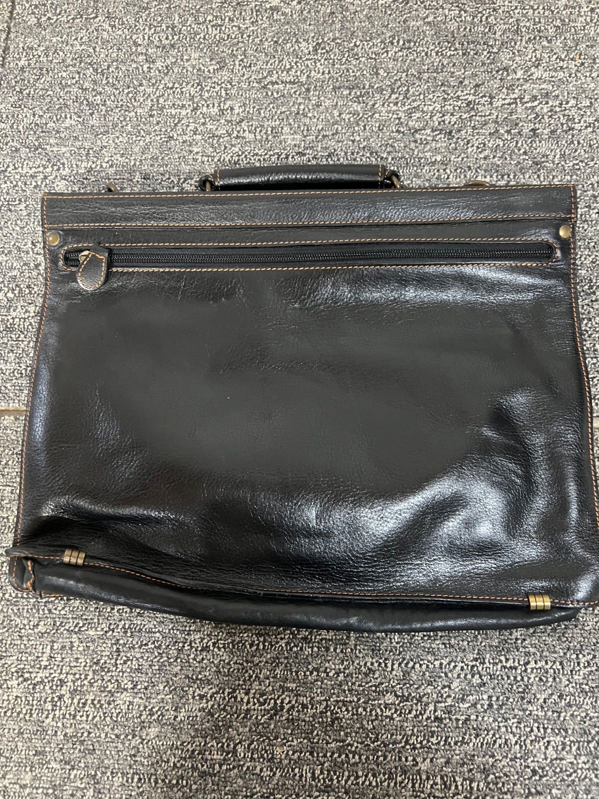 ⭐︎ ヴィンテージ ビジネスバック 鍵付き 黒 バーバリー レザー