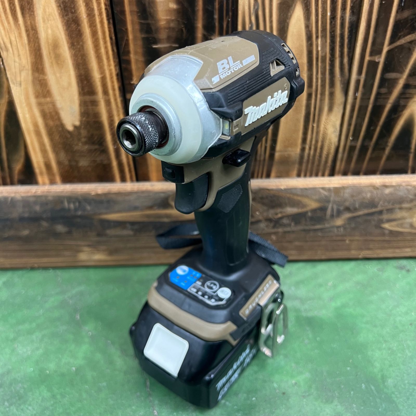☆マキタ(makita) コードレスインパクトドライバー TD171DGXAB【桶川店 