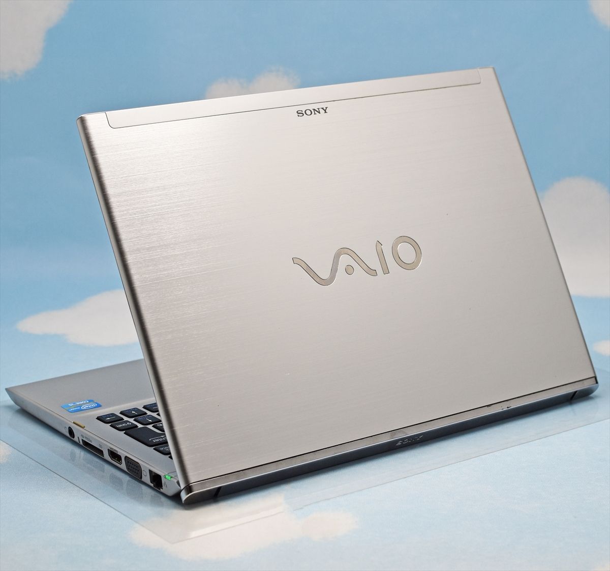 SONY 超人気のシルバーVAIO Corei5、カメラ、Bluetooth、大容量HDD搭載