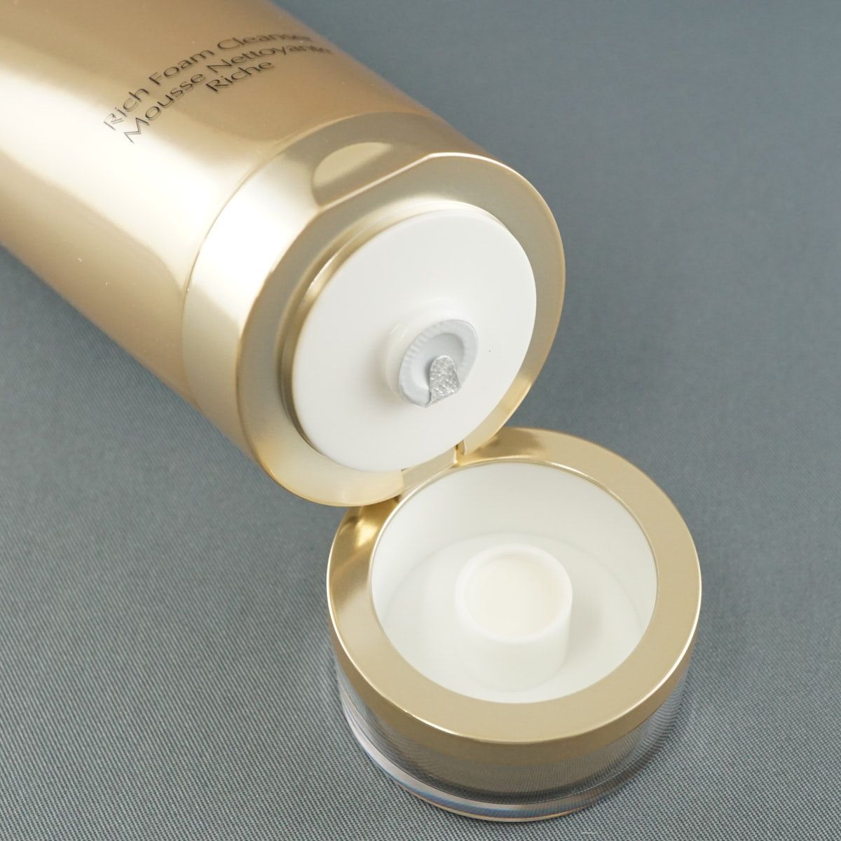 【未使用】【現品のみ】エスティローダー リニュートリィブ　クレンザー 洗顔料 新品未使用 エスティローダーリニュートリィブ フォーム