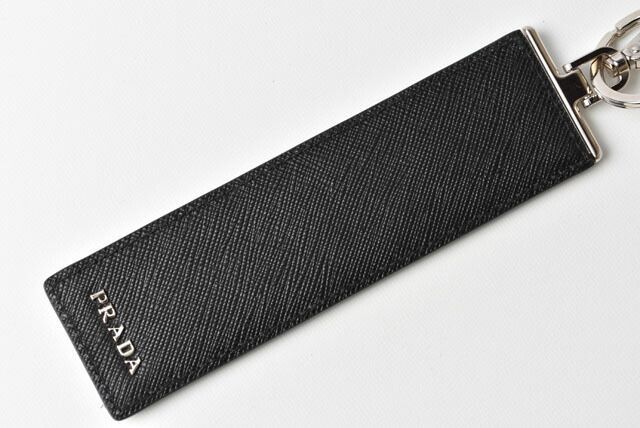 プラダ キーリング/キーホルダー/バッグチャーム PRADA ロゴ プラダ キーリング/キーホルダー/バッグチャーム PRADA ロゴ