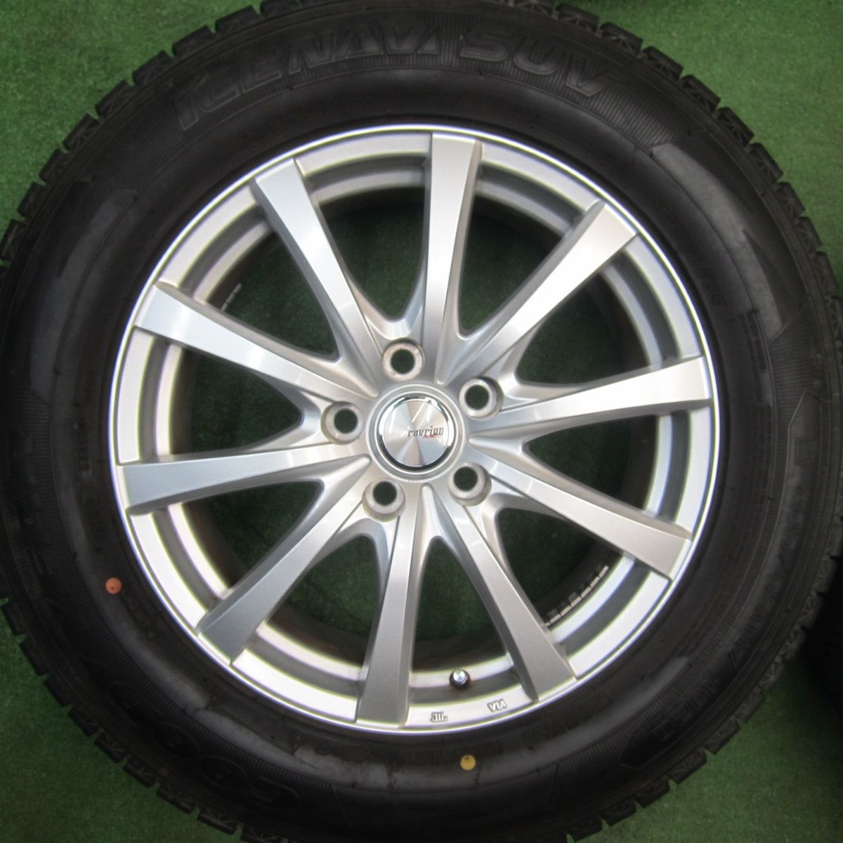 ravrion RS01 ラブリオン 17インチ 7J +38 PCD114.3 【公式通販】 ravrion RS01 ラブリオン 17インチ 7J +38 PCD114.3 【公式通販】