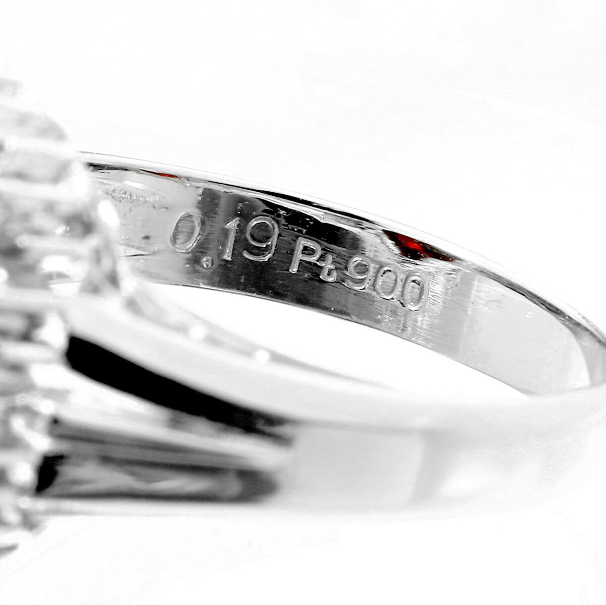 PT900 ガーネットリング　ダイヤ付き　#9.5 PT900 ガーネットリング ダイヤ付き #9.5 - メルカリ