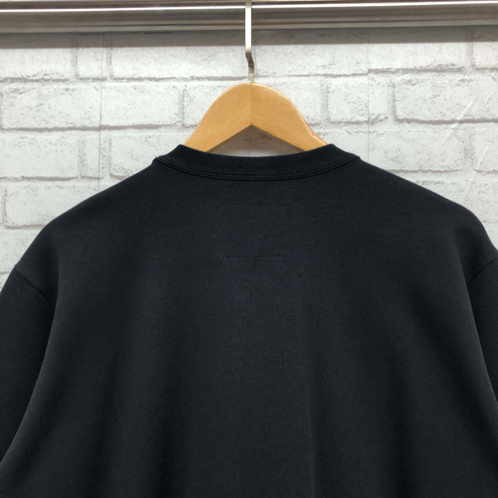 【人気コラボ】sacai サカイ × NIKE ナイキ 再構築 Tシャツ L 黒 中古・古着通販】NIKE (ナイキ) sacai (サカイ) 再構築
