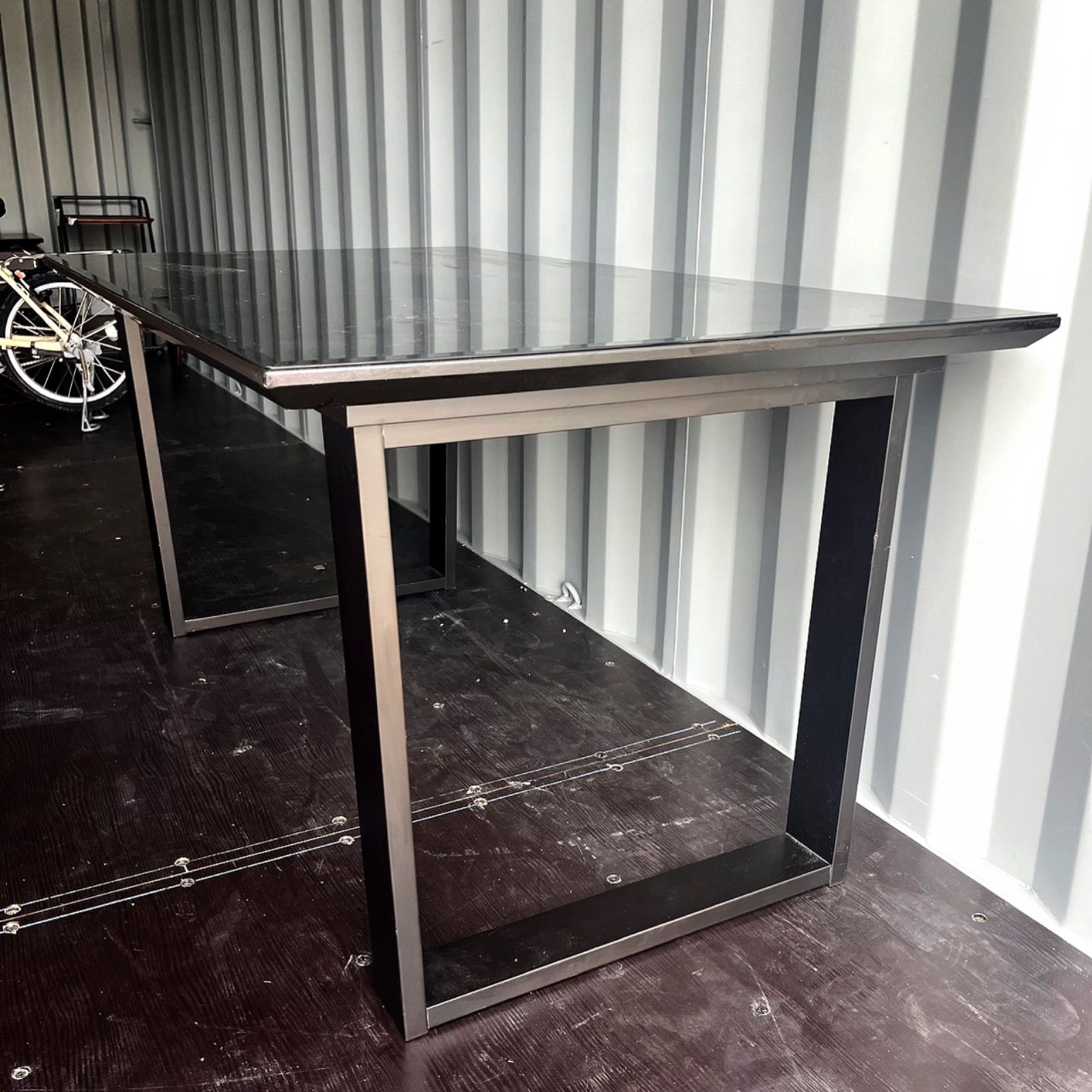 取付無料！松田家具 GT スタイリッシュモダンブラックガラスダイニングテーブル✨ 取付無料！松田家具 GT スタイリッシュモダンブラックガラス