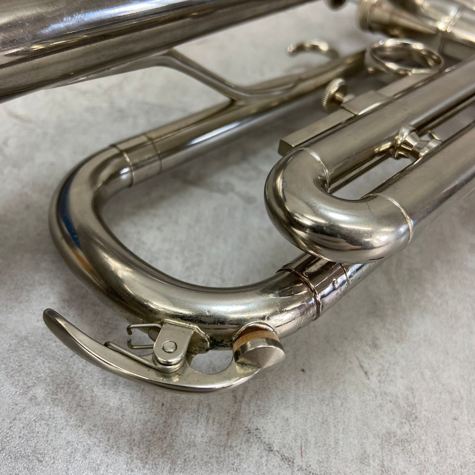 ヤマハ　YTR-136　B♭トランペット　Mボア　ニッケルメッキ　学生　初心者 YAMAHA ヤマハ YTR-136 B♭トランペット trumpet 管楽器 Mボア