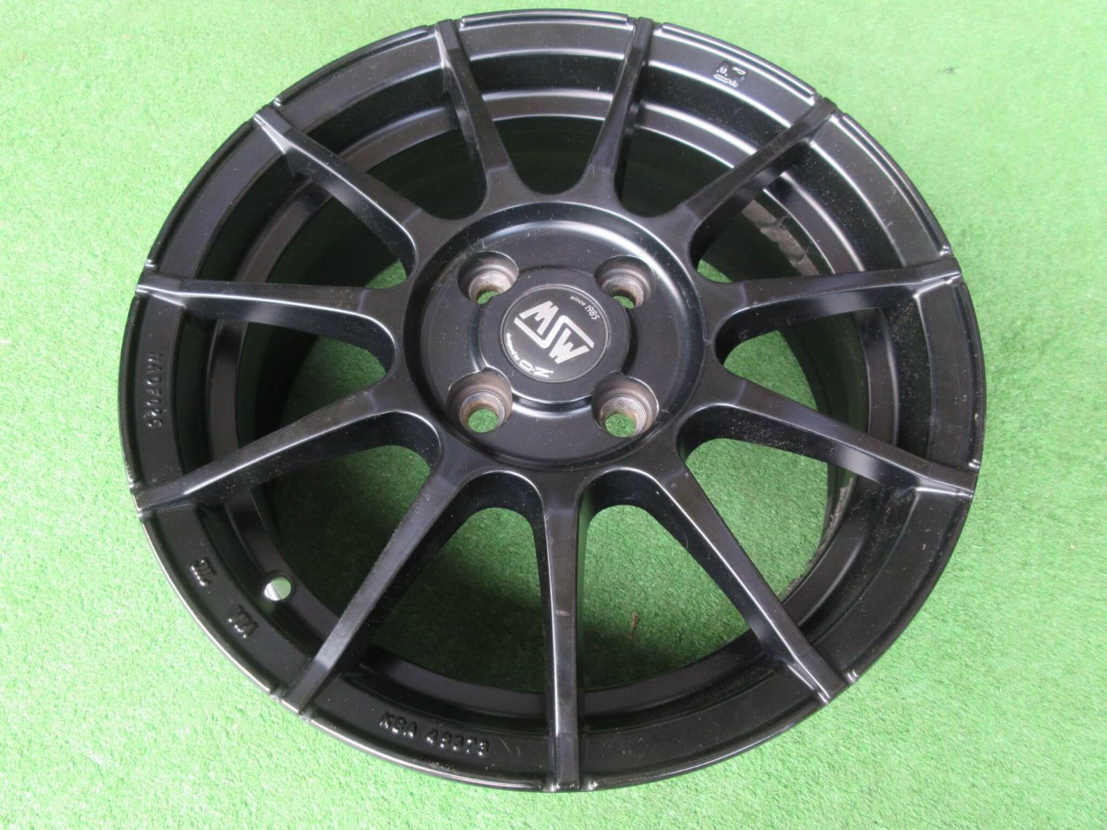 正規通販。 ミニクーパー用 ＯＺ ＭＳＷ８５ 6J-15 4H100 45 56.1パイ お探しの方是非いかがですか 社会的な