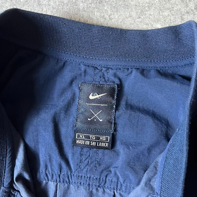NIKE GOLF スウォッシュ ロゴ 刺繍 ヘンリーネック プルオーバー