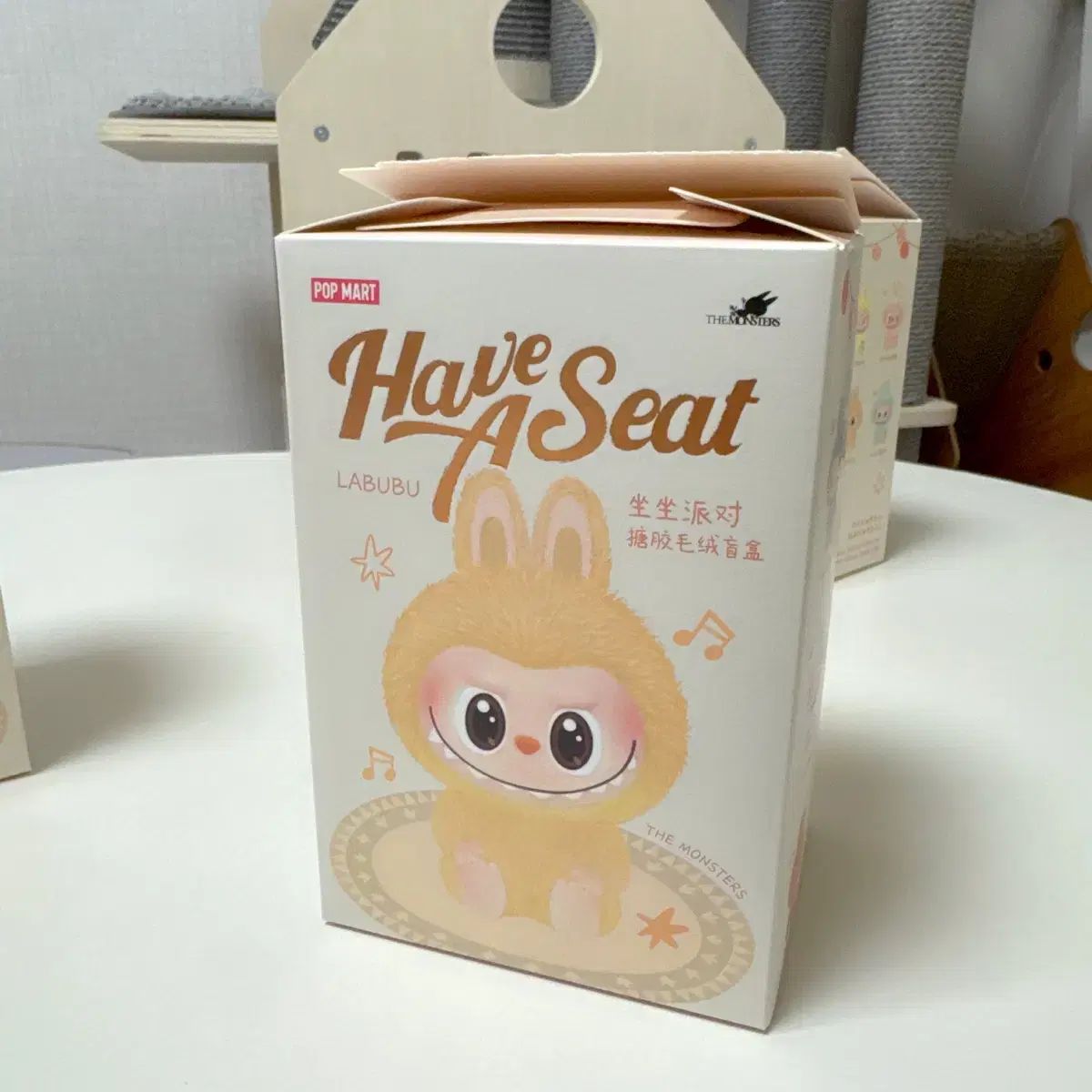 【本物保証 /関税・送料無料】POP MART LABUBU チャーム 6個 本物保証 /関税・送料無料】POP MART MONSTERS LABUBU (POP MART