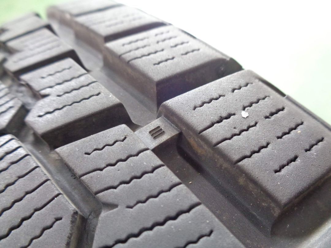 スタッドレスタイヤ