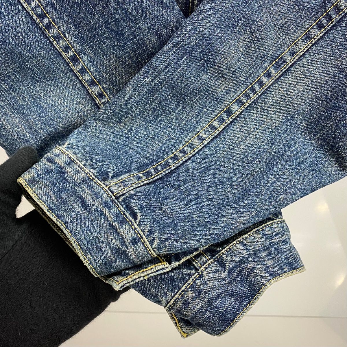 506