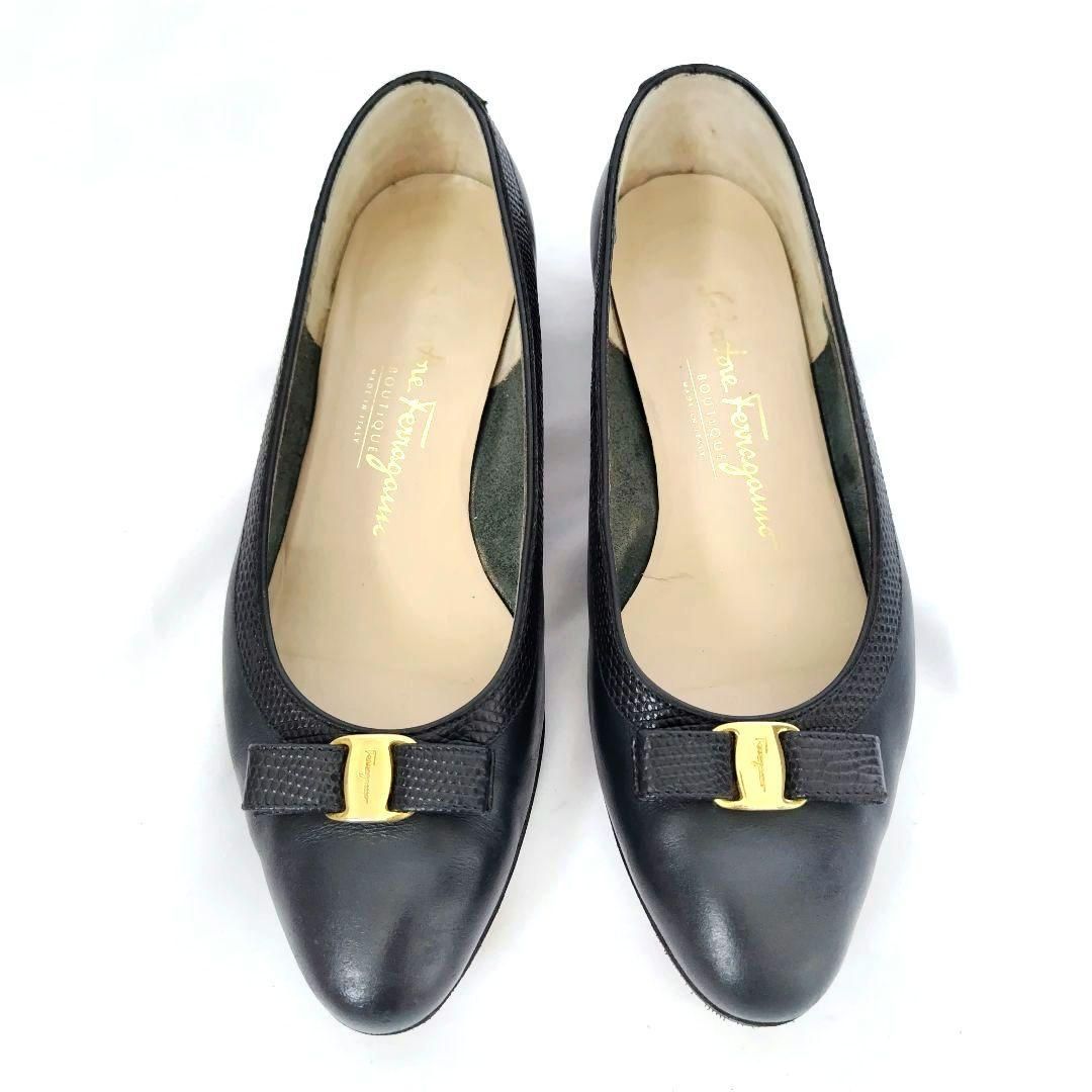 ◎ 美品フェラガモ ヴァラ リボン レザー ローヒール パンプス ネイビー 5C Ferragamo【フェラガモ】ヴァラリボン ローヒール パンプス