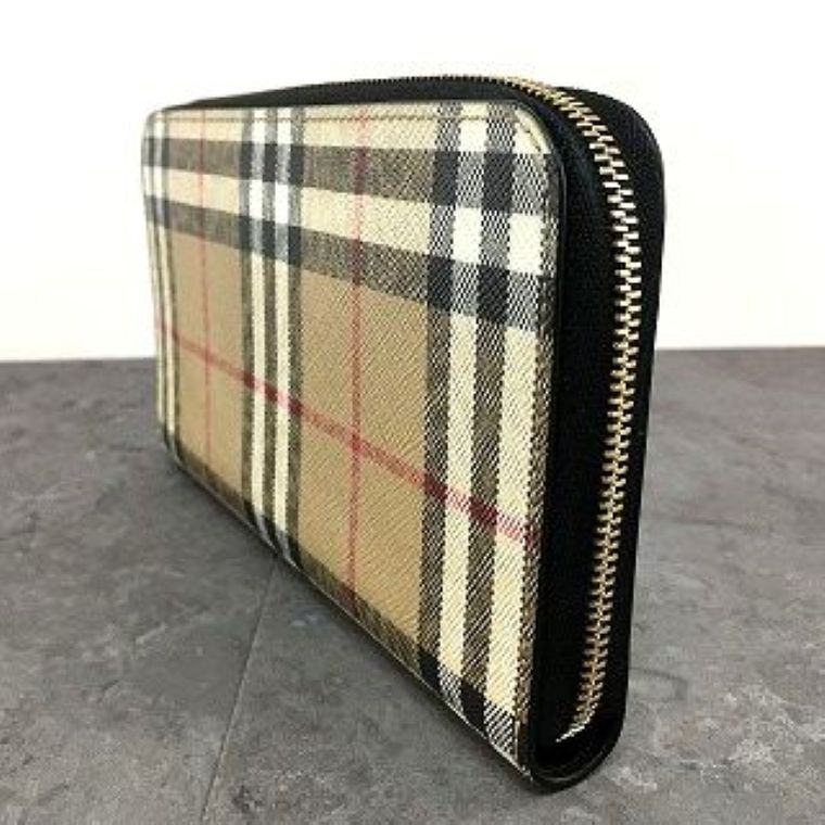 BURBERRY ジップウォレット