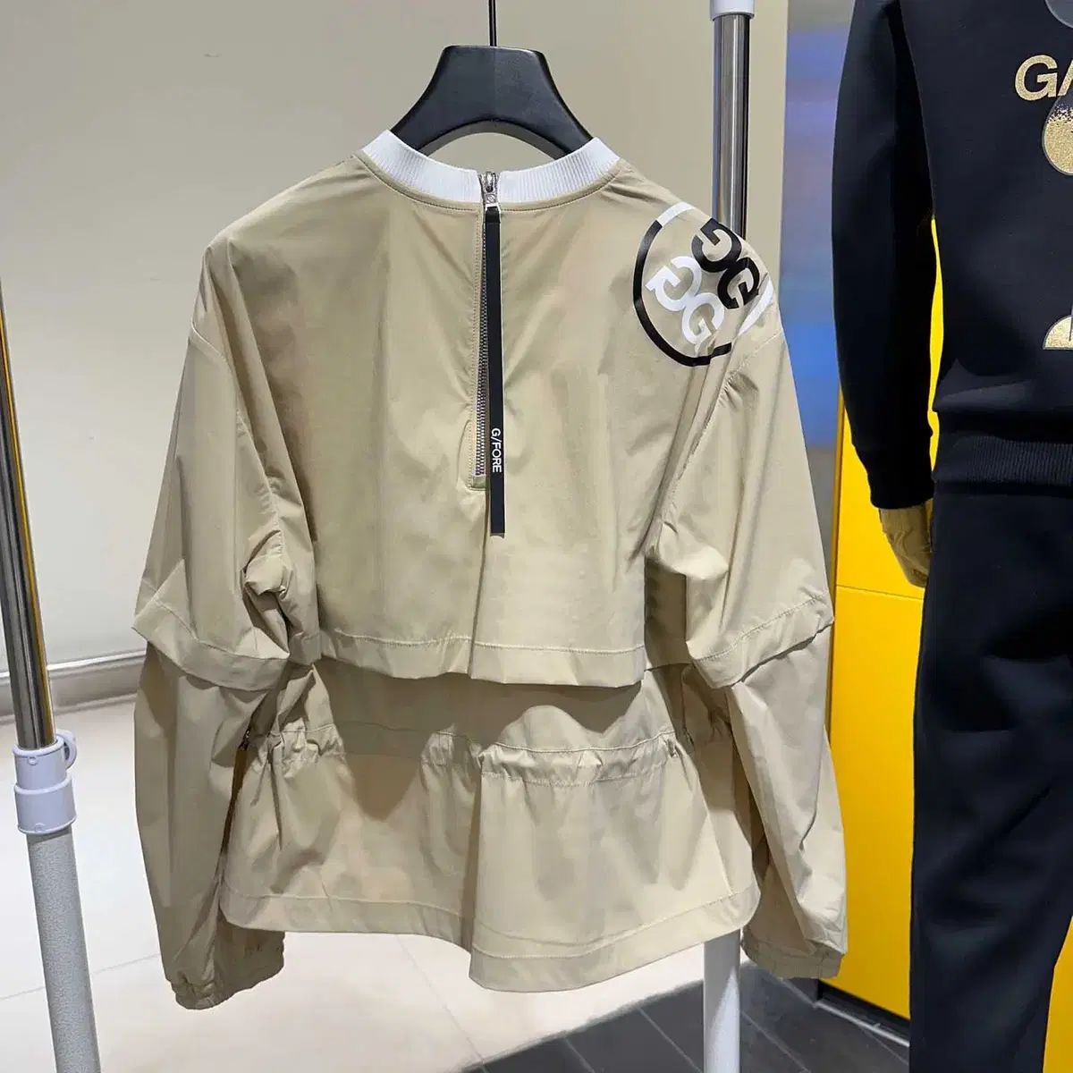 新品タグ付き　ユナイテッドアローズ　ゴルフ　TECH　ジップブルゾン　スカートL 新品タグ付き ユナイテッドアローズ ゴルフ TECH ジップブルゾン