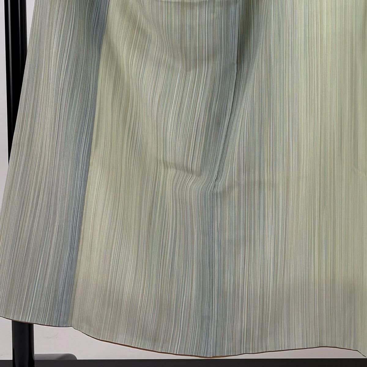 紬 身丈155cm 裄丈67cm M 袷 やまと 縞 薄緑 正絹 秀品