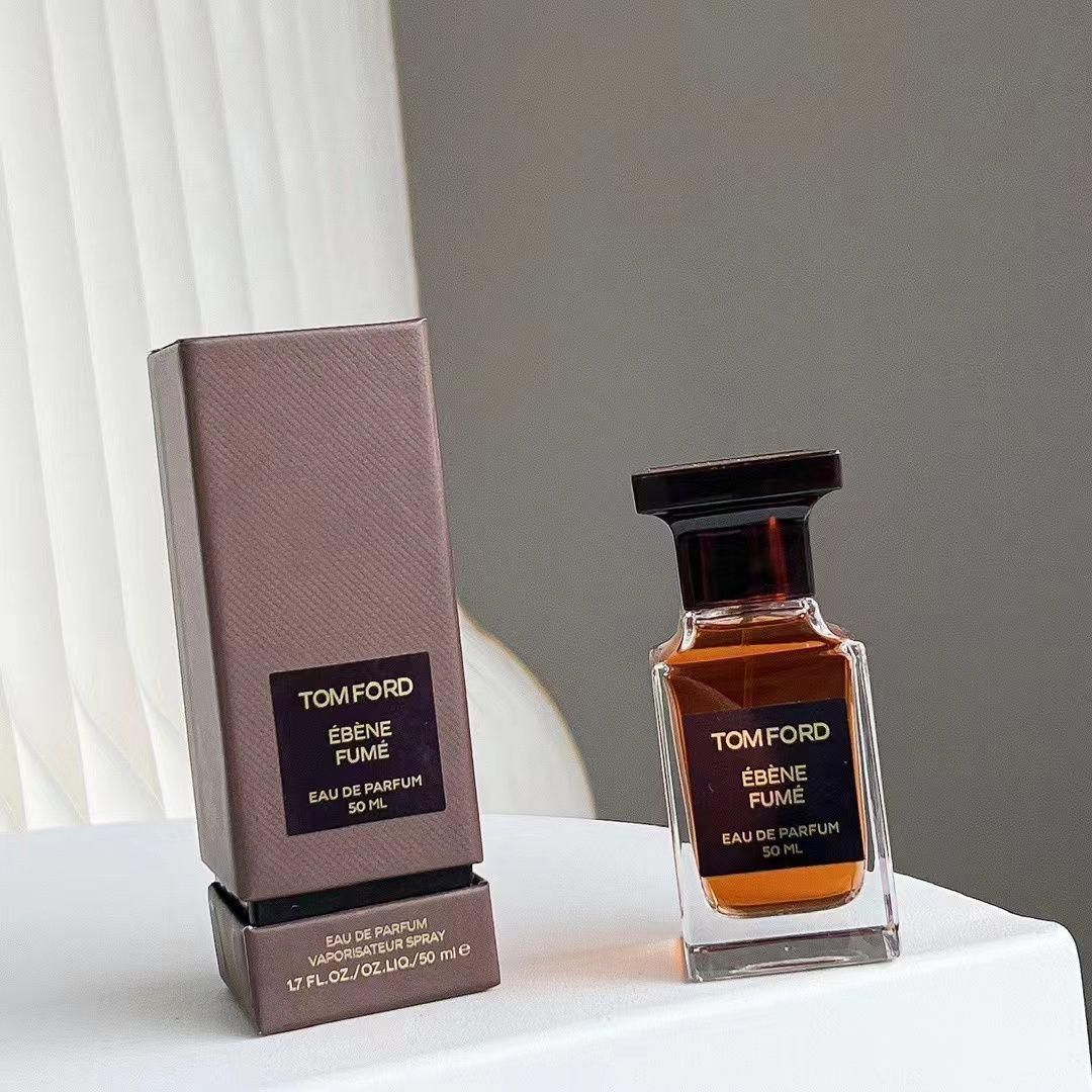 TOM FORD エベーヌフュメオードパルファム 50ml Tom ford EBENE FUME