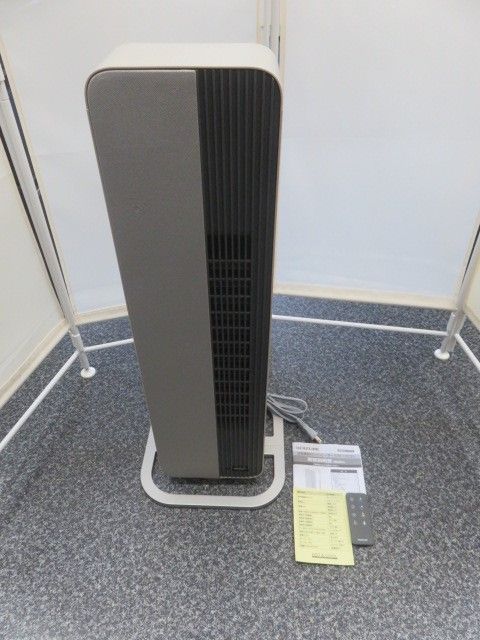 2023年製 美品 動作確認済 コイズミ 電気ファンヒーター ホット&クール