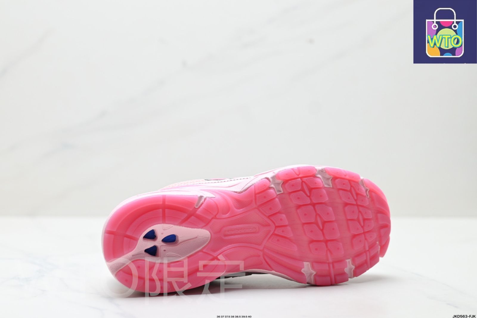 シリーズ トレンディーな男女共用スポーツシューズ