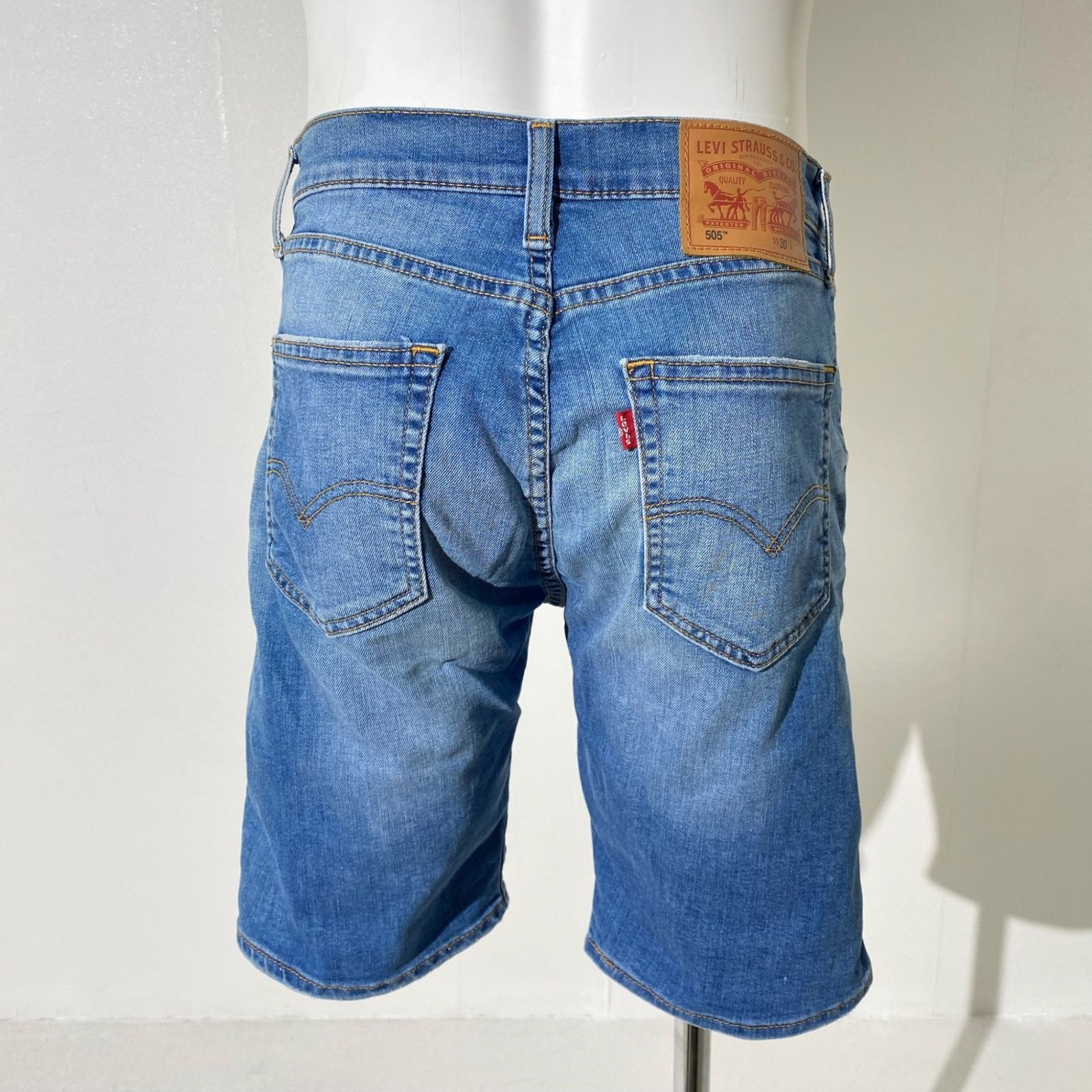 505】Levi's リーバイス デニム ショートパンツ ワンウオッシュ 現行品