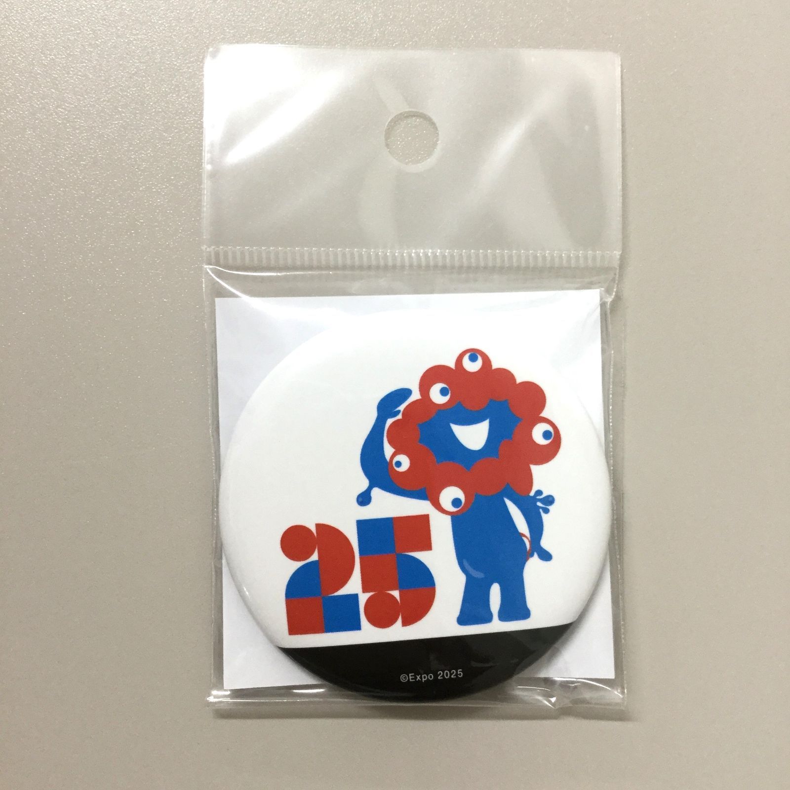 ミャクミャク缶バッチ　ヤマトロイドシール　非売品 ミャクミャク缶バッチ ヤマトロイドシール 非売品 EXPO2025