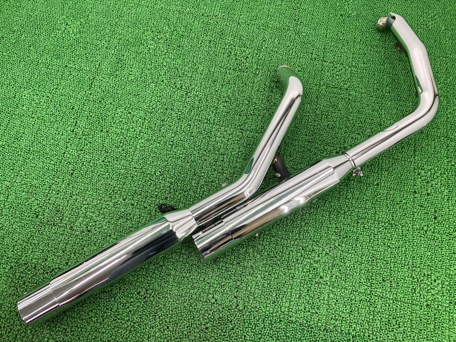 まえ出品 FXDB1580 マフラー 64757-09 ハーレー 純正 中古 バイク 部品 美