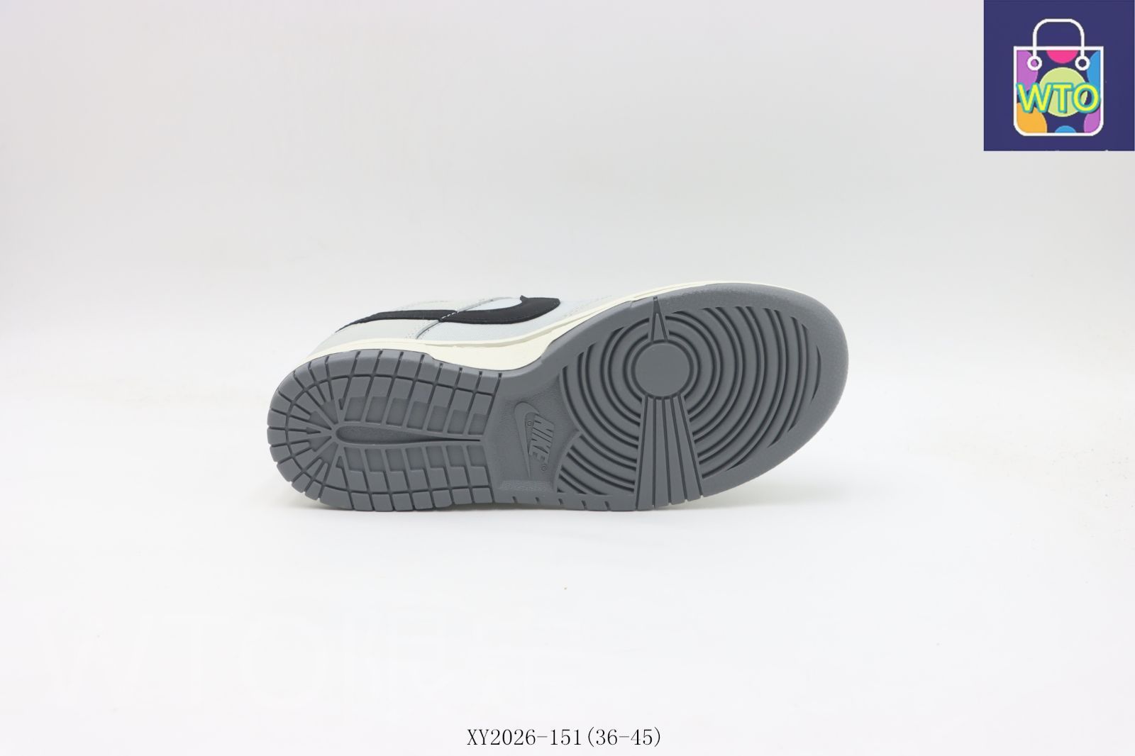 ナイキバレーボールシューズ美品 NIKE - NIKE ナイキ バレーボールシューズ ZOOM HYPERSPEEDCOURT