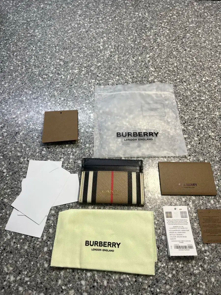 Burberry(バーバリー) ストライプ カードウォレット