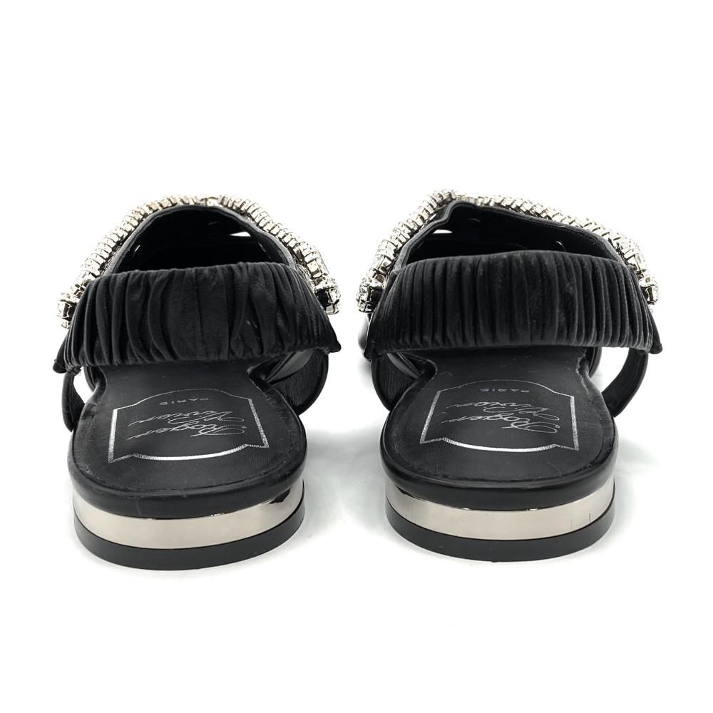 ロジェヴィヴィエ Roger vivier ビジュー パンプス レザー