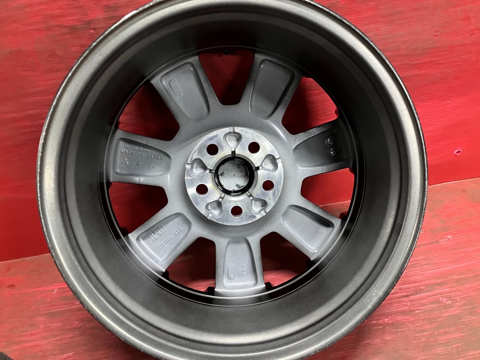 ホイール 18x7.0 38 114.3 5H ミツビシ デリカD 5 シャモニー純正 4本SET FFCRYSTALESIA_COM