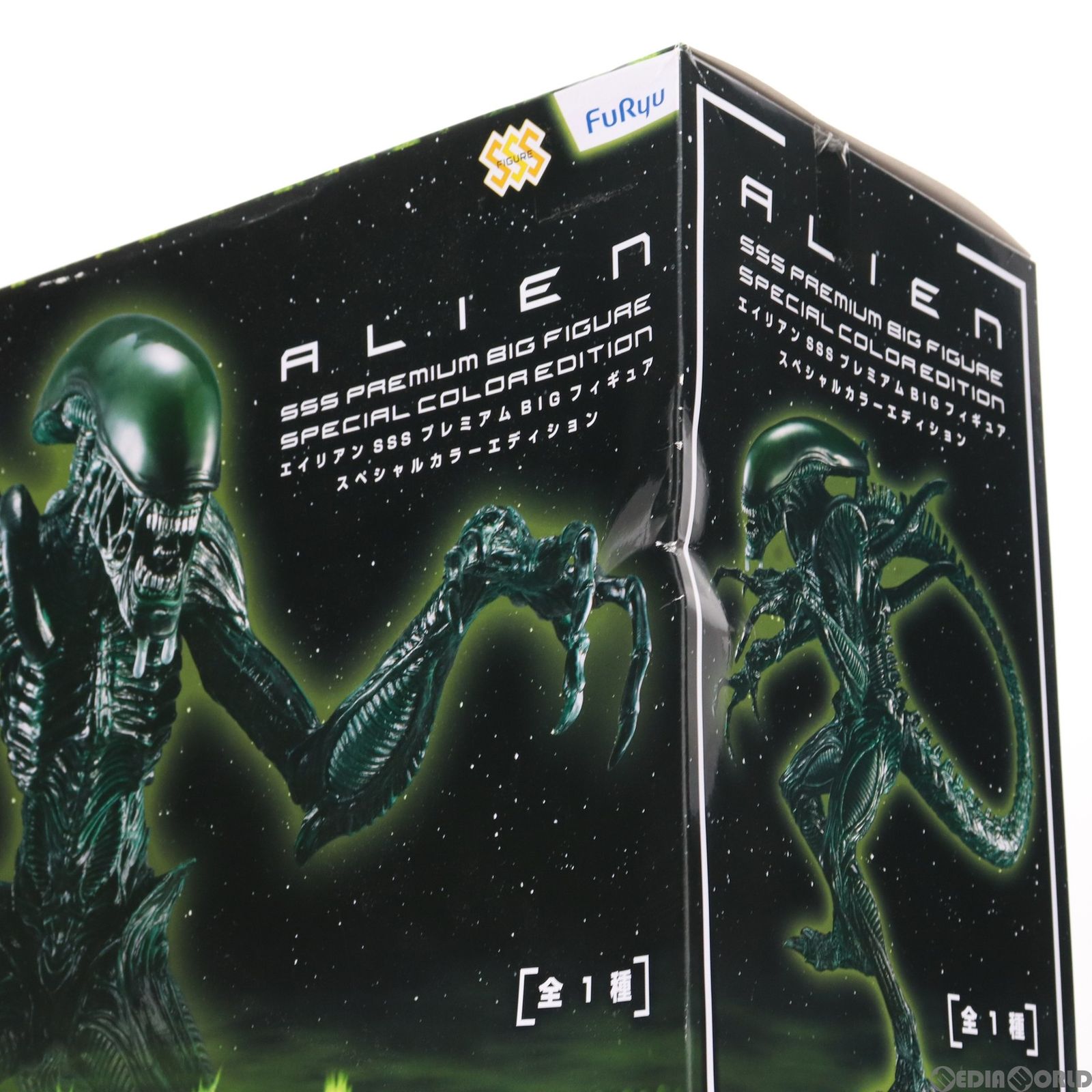 Captured 1.5 miles beneath the waves, this footage reveals the alien-like  Magnapinna (Bigfin) squid with its surreal, elbowed arms drifting  gracefully in the dark. , A true deep-sea wonder, its limbs ..., image size:1600x1600