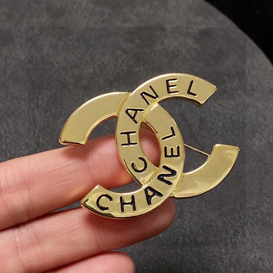 CHANEL ヴィンテージ ブローチ ⭐︎限定お値下げ 今日特価】Chanel シャネル 新入荷 ヴィンテージゴールド