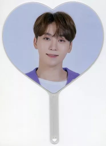 SEVENTEEN スングァン IMAGE PICKET うちわ まとめ売り SEVENTEEN スングァン PICKET うちわ follow 2点セット - メルカリ
