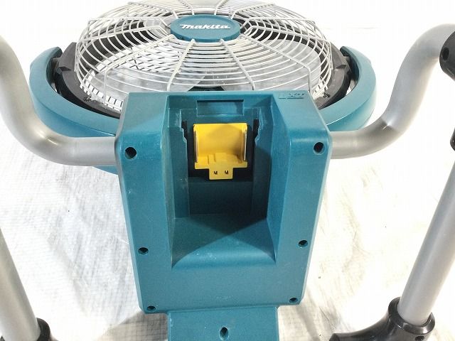 Makita - 新品未使用！14.4v/18v充電式産業扇(本体のみ)CF300DZ マキタ CF300DZ 18V/14.4V産業扇(扇風機) ウエダ金物【公式サイト】
