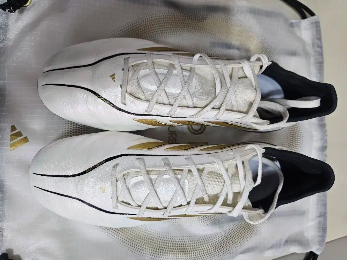 2BRO. 三人称 コラボ　Tシャツtype A Lサイズ　心斎橋 2BRO. 三人称 コラボ Tシャツtype A Lサイズ 心斎橋 2025年最新