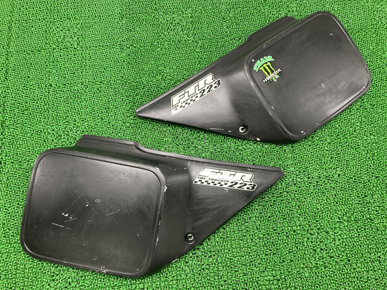 FTR223 純正サイドカバー ゼッケン ホンダ FTR 223 サイドカバー ゼッケン