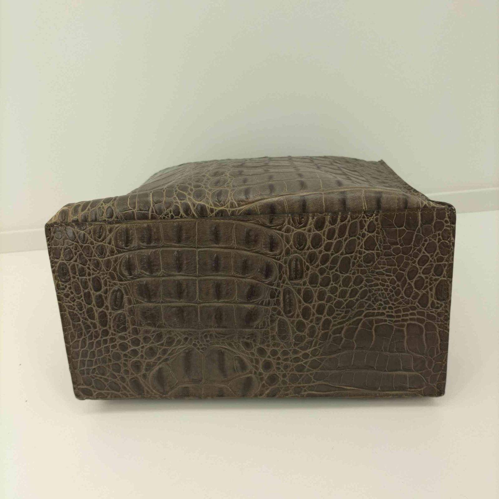 フルラ FURLA クロコダイル型押しレザートートバッグ レディース 表記