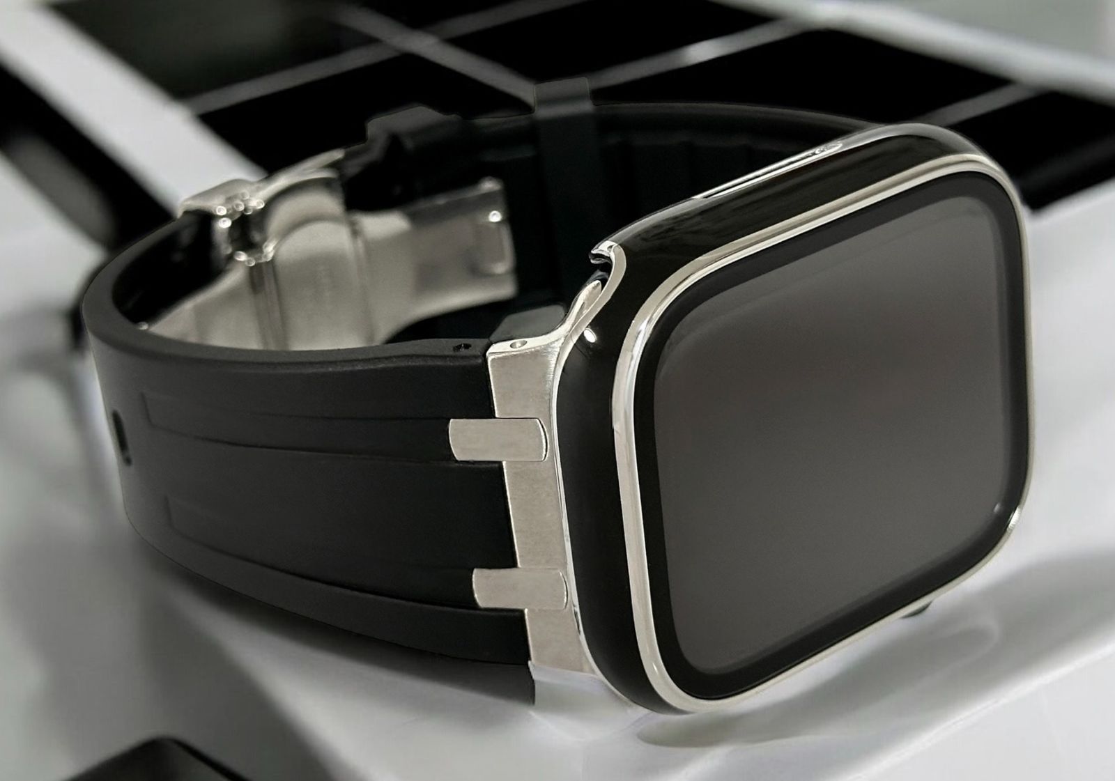 アップルウォッチ画面保護カバー レーザー刻印ケース